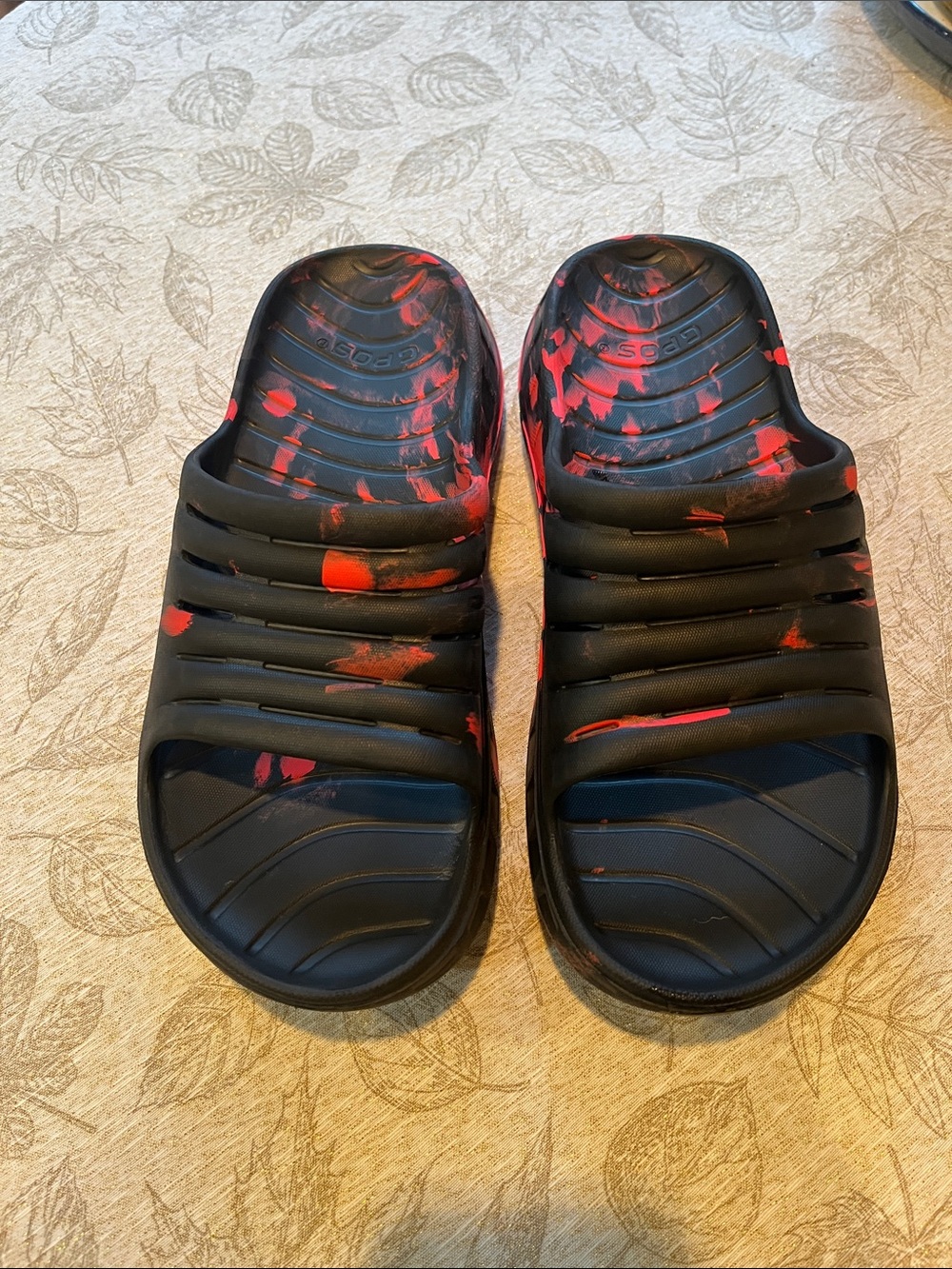 GPOS Black Slide Sandals with Red Splash Details